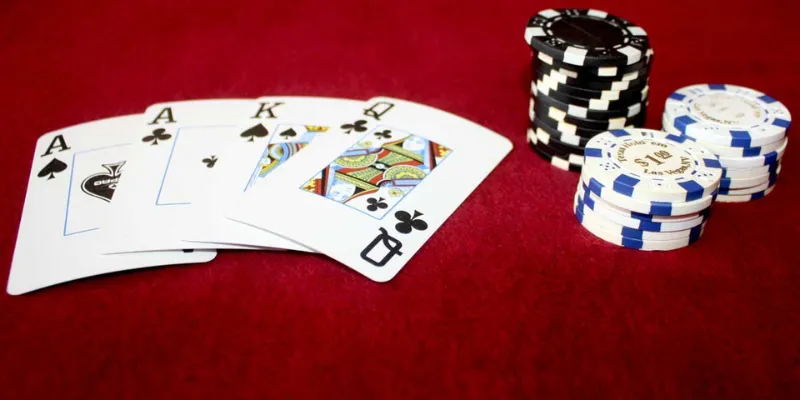 Những mẹo nào giúp bạn thắng Poker Omaha hiệu quả?